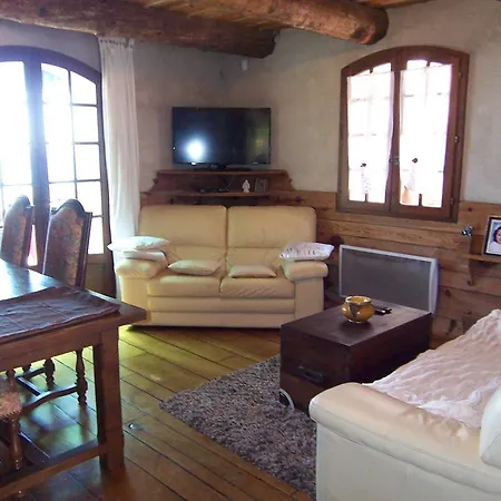 Casa Rossa * סארי סולנזארה